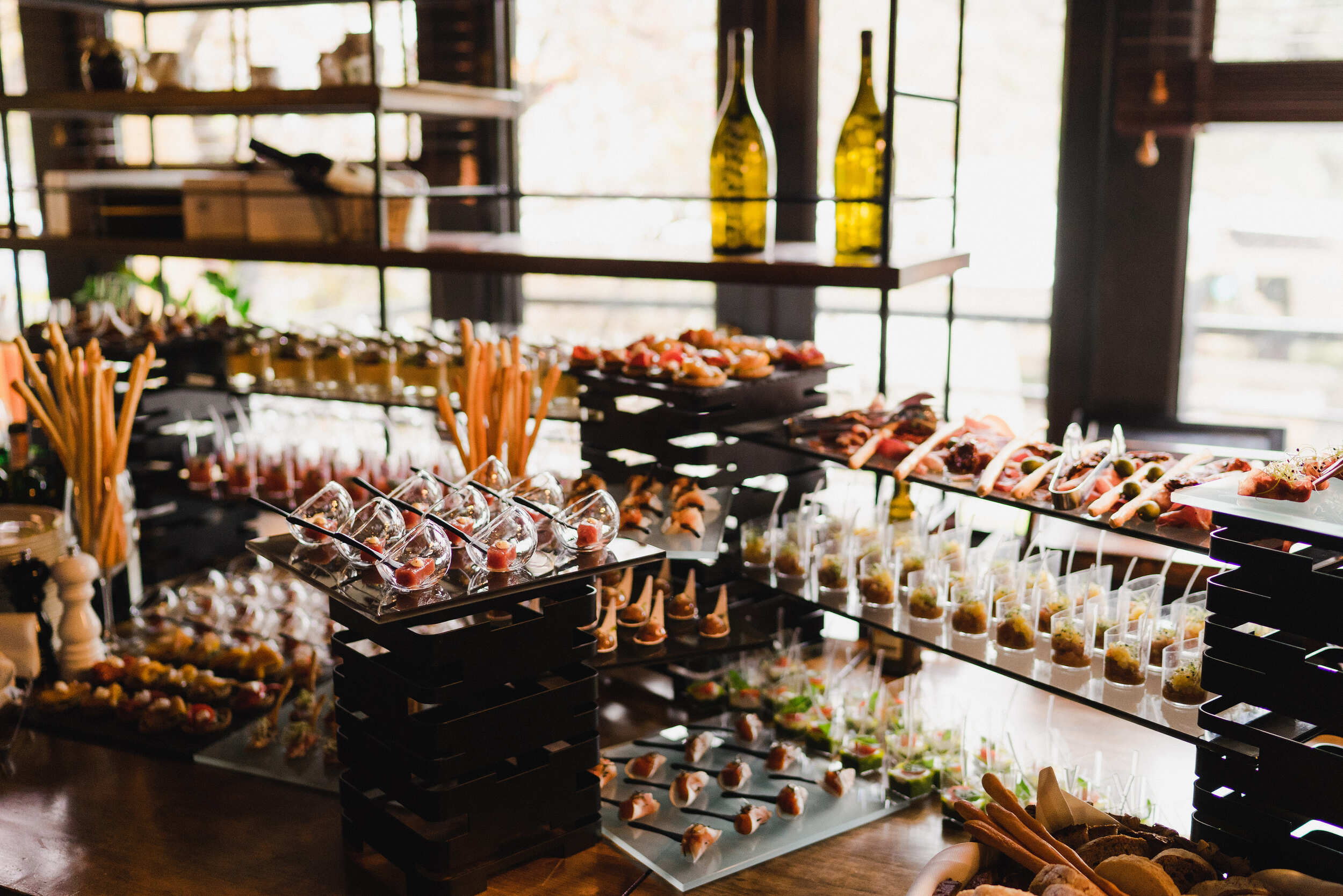 Les avantages du catering pour les entreprises : gain de temps, organisation sereine… et plaisirs gourmands !